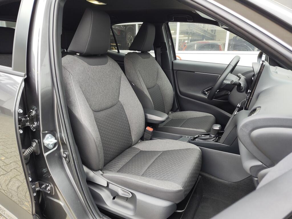 Toyota Yaris Cross 1.5 Hybrid 115 Dynamic | Sensoren v/a | Stoelverwarming | Keyless Entry - Image 23