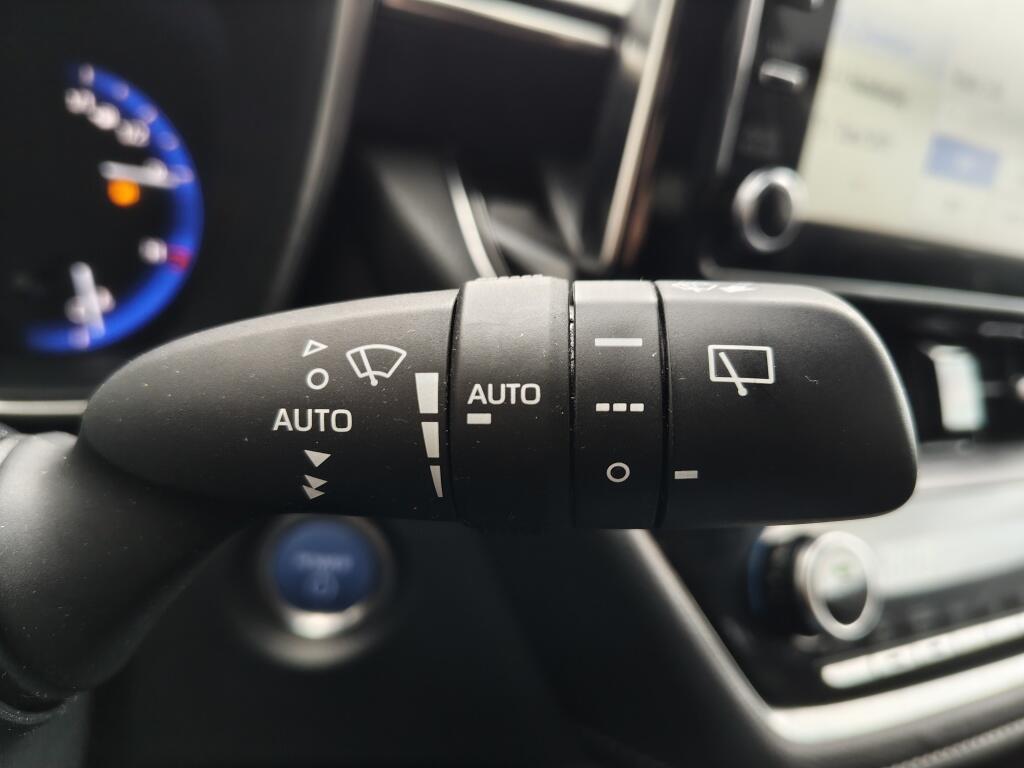 Toyota Corolla Touring Sports 1.8 Hybrid Business Plus | Trekhaak | Sensoren v/a | Keyless Entry/Start | Stoelverwarming - Image 13