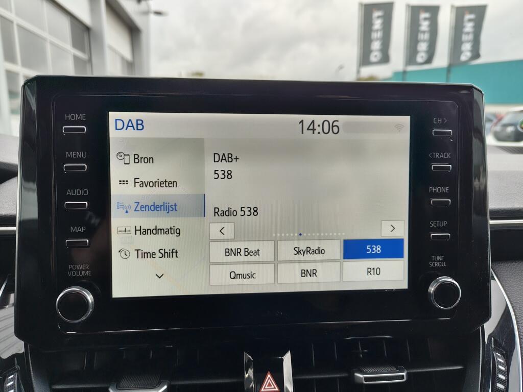 Toyota Corolla Touring Sports 1.8 Hybrid Business Plus | Trekhaak | Sensoren v/a | Keyless Entry/Start | Stoelverwarming - Image 16