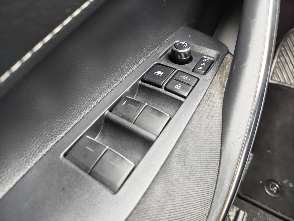 Toyota Corolla Touring Sports 1.8 Hybrid Business Plus | Trekhaak | Sensoren v/a | Keyless Entry/Start | Stoelverwarming - Image 24