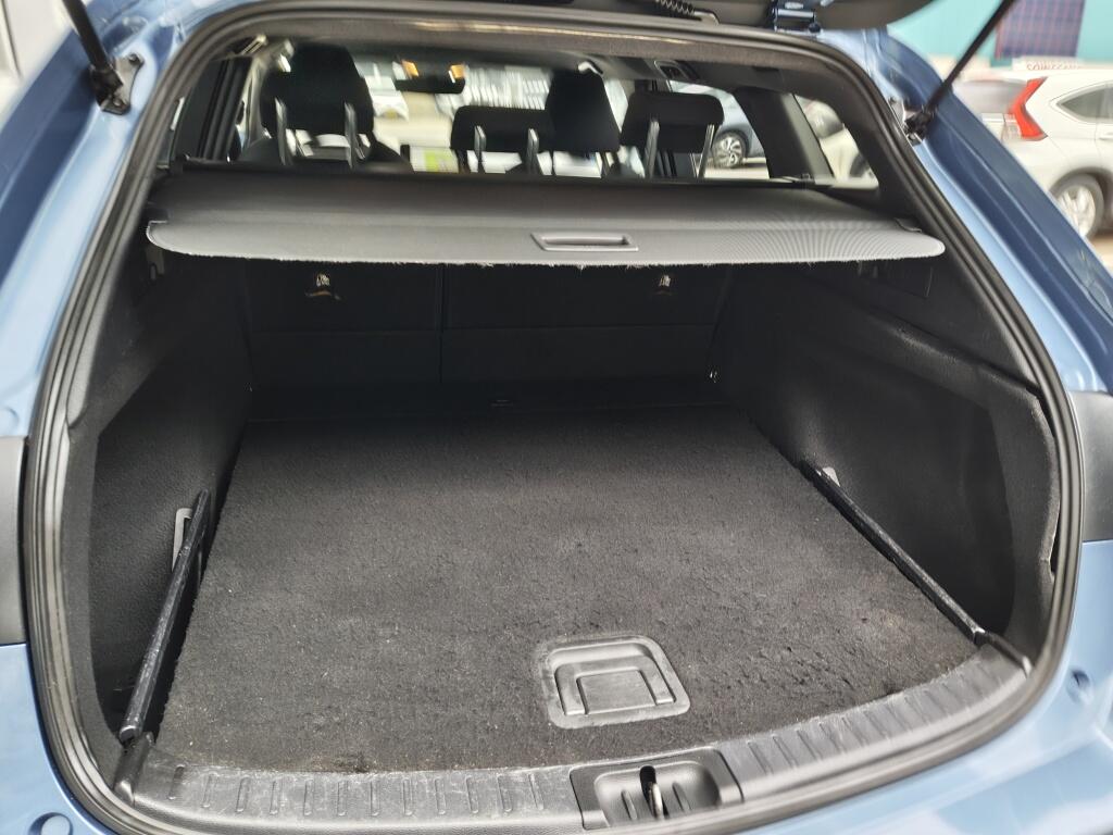 Toyota Corolla Touring Sports 1.8 Hybrid Business Plus | Trekhaak | Sensoren v/a | Keyless Entry/Start | Stoelverwarming - Image 32