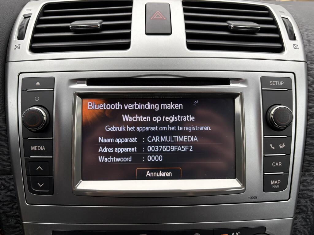 Toyota Avensis Wagon 1.8 VVTi Dynamic limited | Trekhaak | Cruise | Stoelverwarmin - Image 18