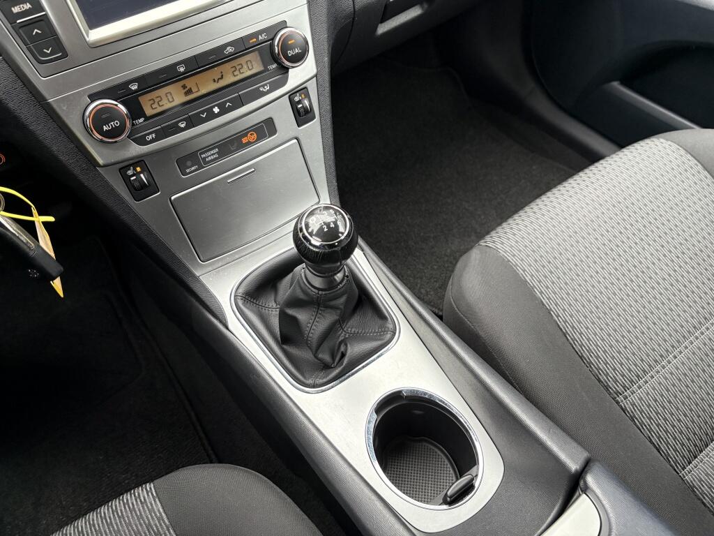 Toyota Avensis Wagon 1.8 VVTi Dynamic limited | Trekhaak | Cruise | Stoelverwarmin - Image 23