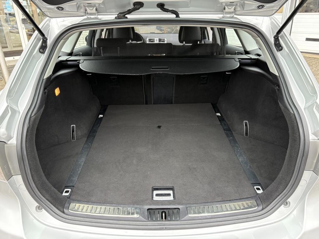 Toyota Avensis Wagon 1.8 VVTi Dynamic limited | Trekhaak | Cruise | Stoelverwarmin - Image 32