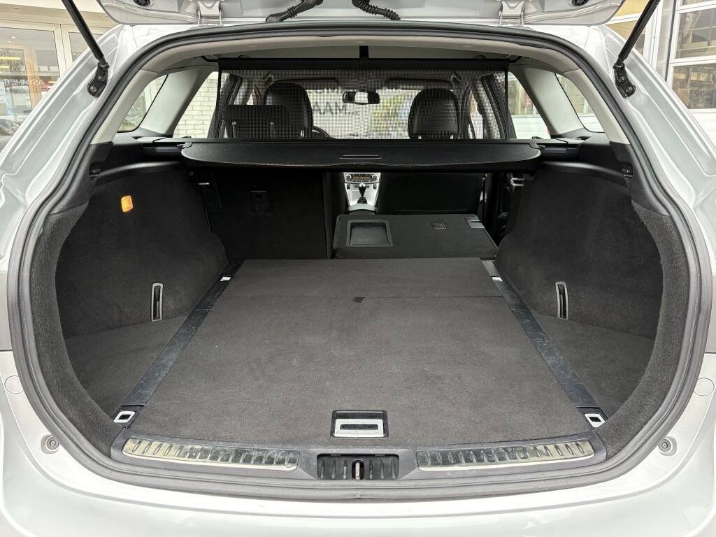 Toyota Avensis Wagon 1.8 VVTi Dynamic limited | Trekhaak | Cruise | Stoelverwarmin - Image 33