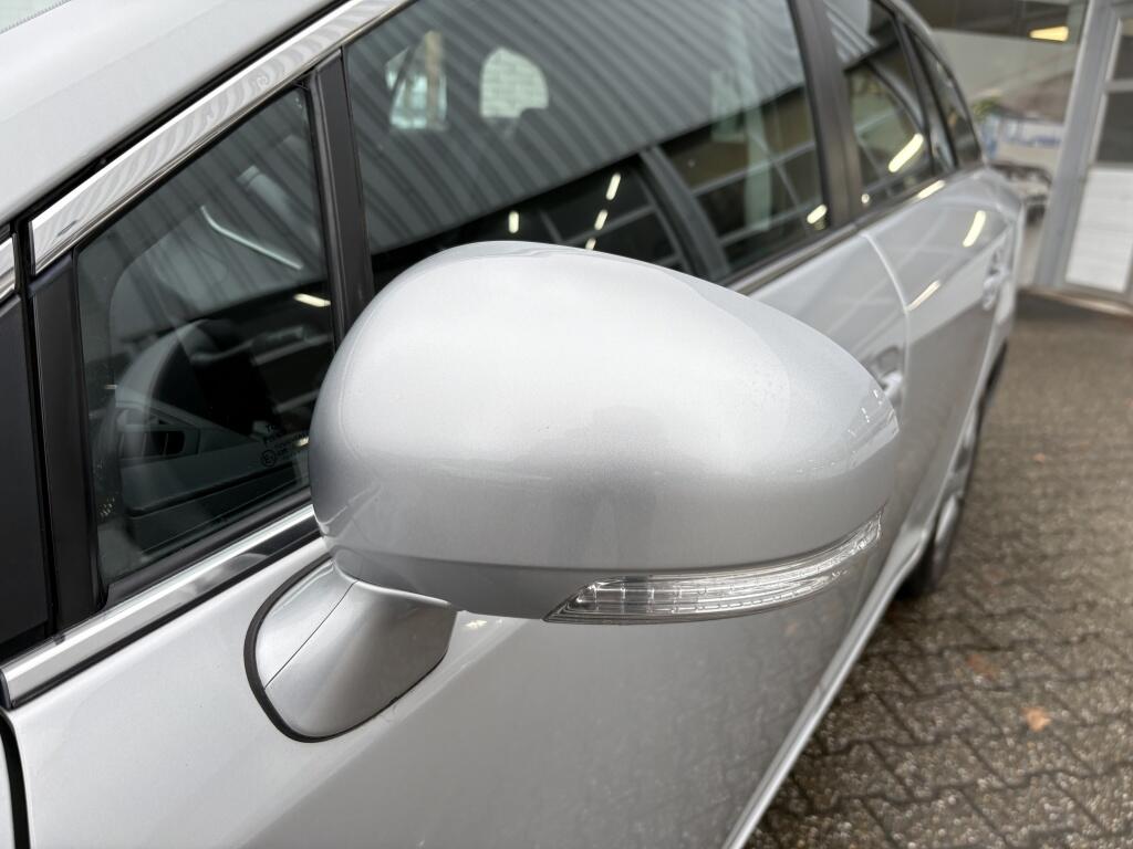 Toyota Avensis Wagon 1.8 VVTi Dynamic limited | Trekhaak | Cruise | Stoelverwarmin - Image 34