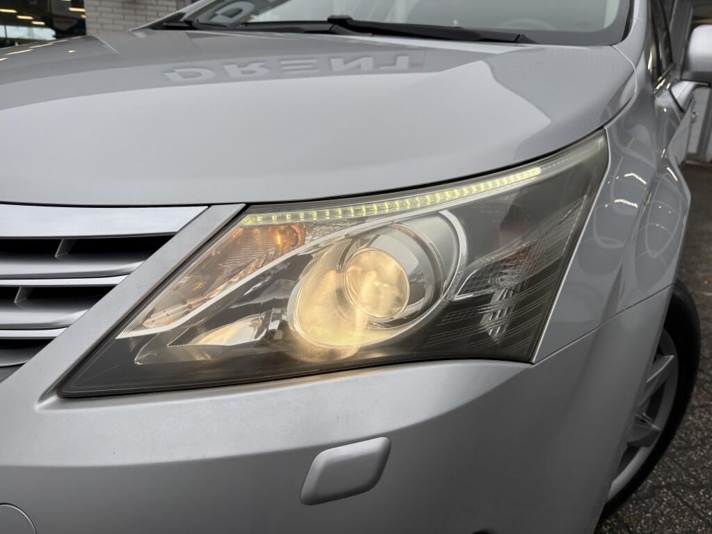 Toyota Avensis Wagon 1.8 VVTi Dynamic limited | Trekhaak | Cruise | Stoelverwarmin - Image 35