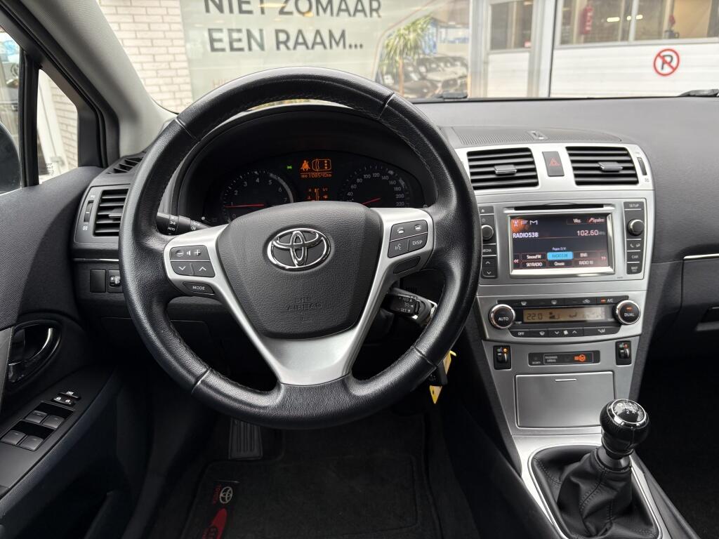 Toyota Avensis Wagon 1.8 VVTi Dynamic limited | Trekhaak | Cruise | Stoelverwarmin - Image 9