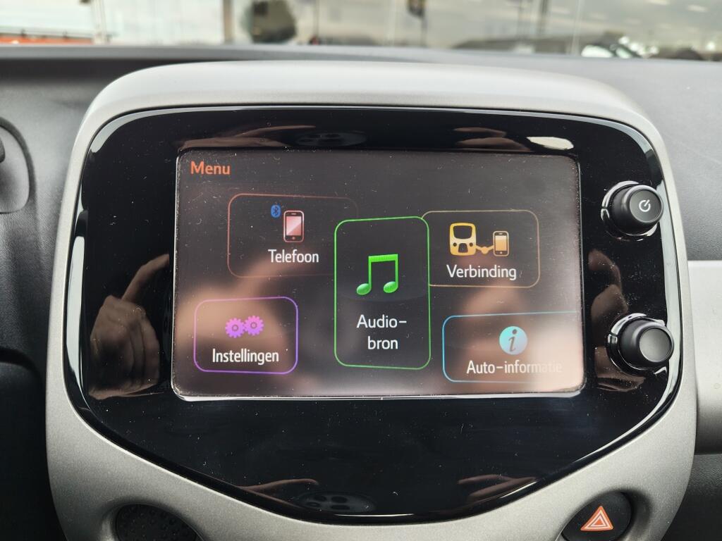 Toyota Aygo 1.0 VVT-i x-play | Airco | Toerenteller |  Achteruitrijcamera - Image 14