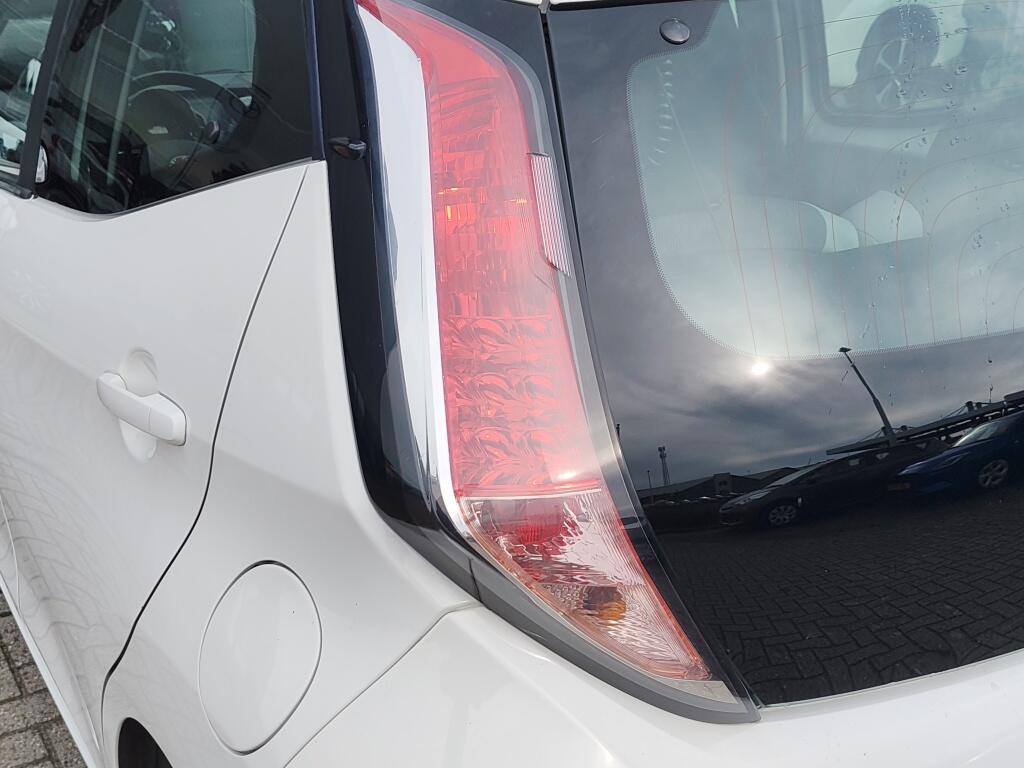 Toyota Aygo 1.0 VVT-i x-play | Airco | Toerenteller |  Achteruitrijcamera - Image 30
