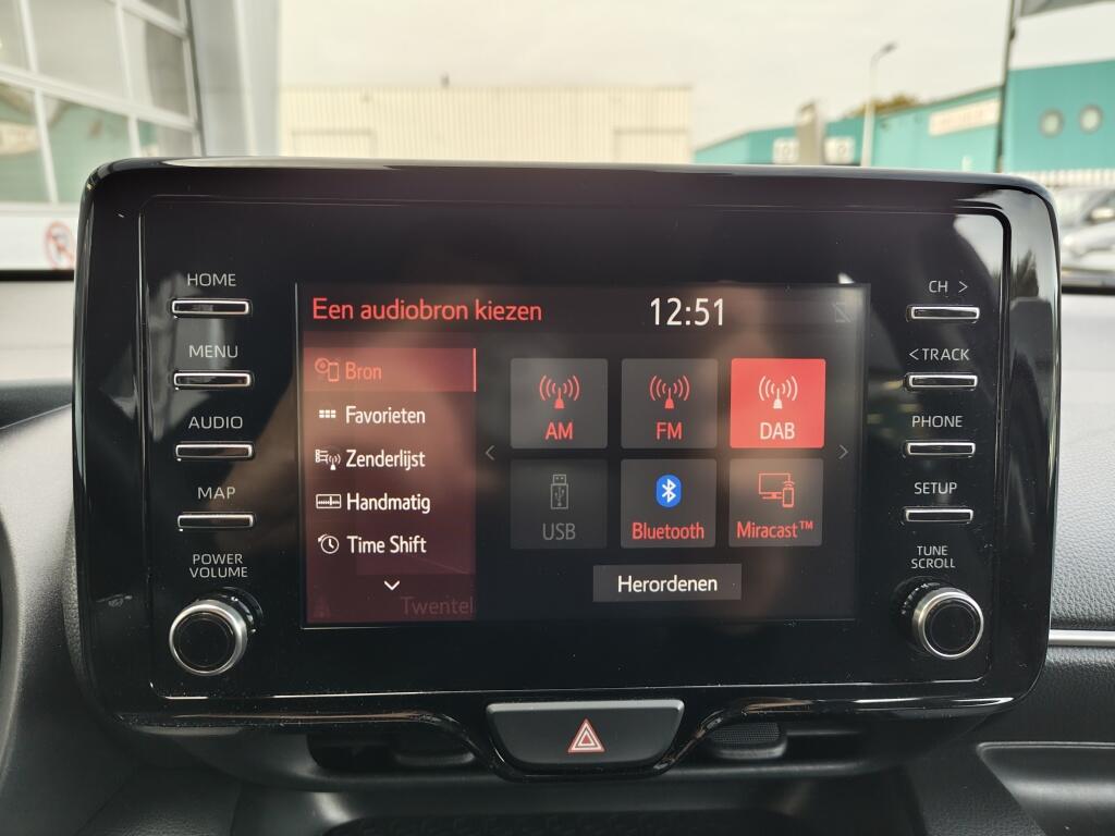 Toyota Yaris 1.5 Hybrid Dynamic | Trekhaak Afn. | Navi | Keyless Entry/Start - Image 16