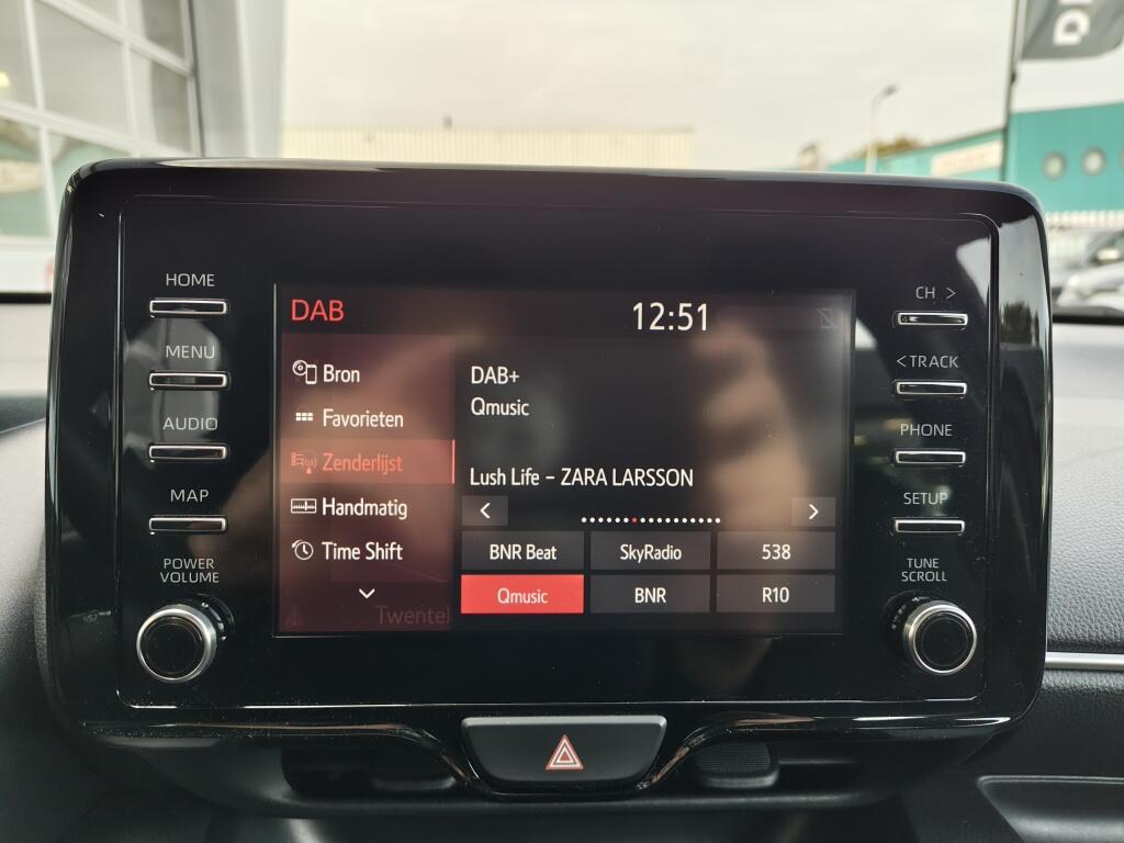 Toyota Yaris 1.5 Hybrid Dynamic | Trekhaak Afn. | Navi | Keyless Entry/Start - Image 17