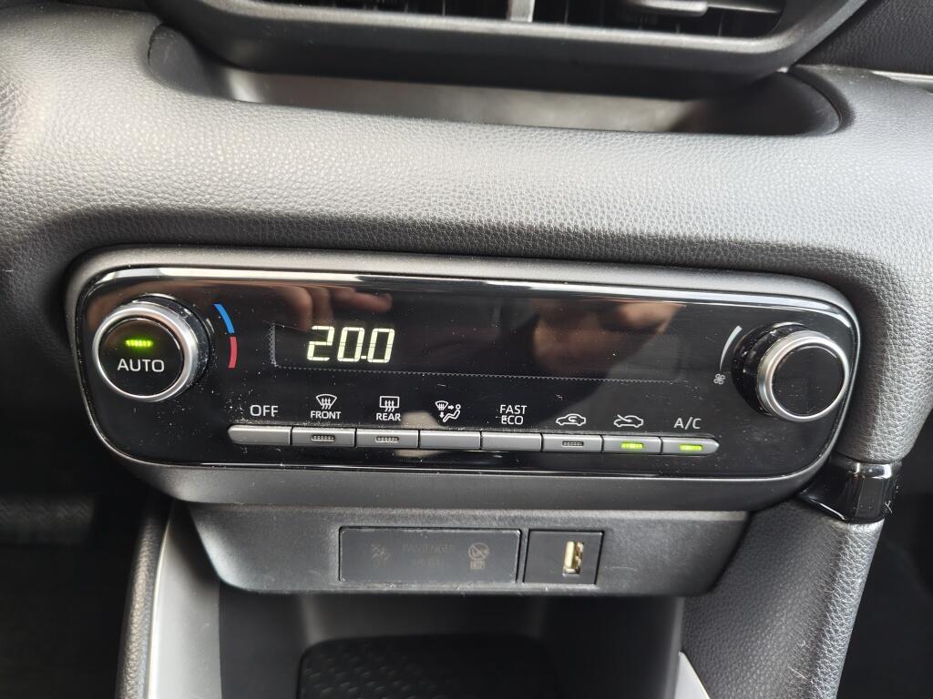 Toyota Yaris 1.5 Hybrid Dynamic | Trekhaak Afn. | Navi | Keyless Entry/Start - Image 21