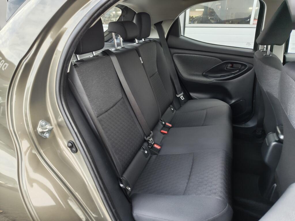 Toyota Yaris 1.5 Hybrid Dynamic | Trekhaak Afn. | Navi | Keyless Entry/Start - Image 31
