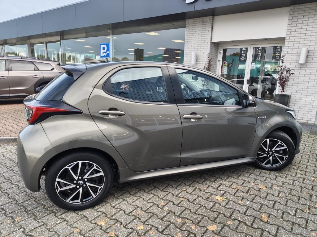 Toyota Yaris 1.5 Hybrid Dynamic | Trekhaak Afn. | Navi | Keyless Entry/Start - Image 5