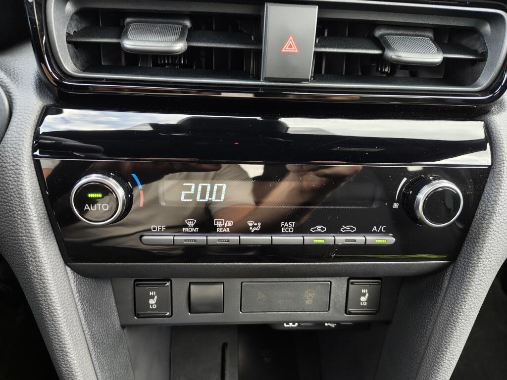 Toyota Yaris Cross 1.5 Hybrid 130 First Edition | Comfort Pack | Sensoren v/a | Stoelverw - Image 17