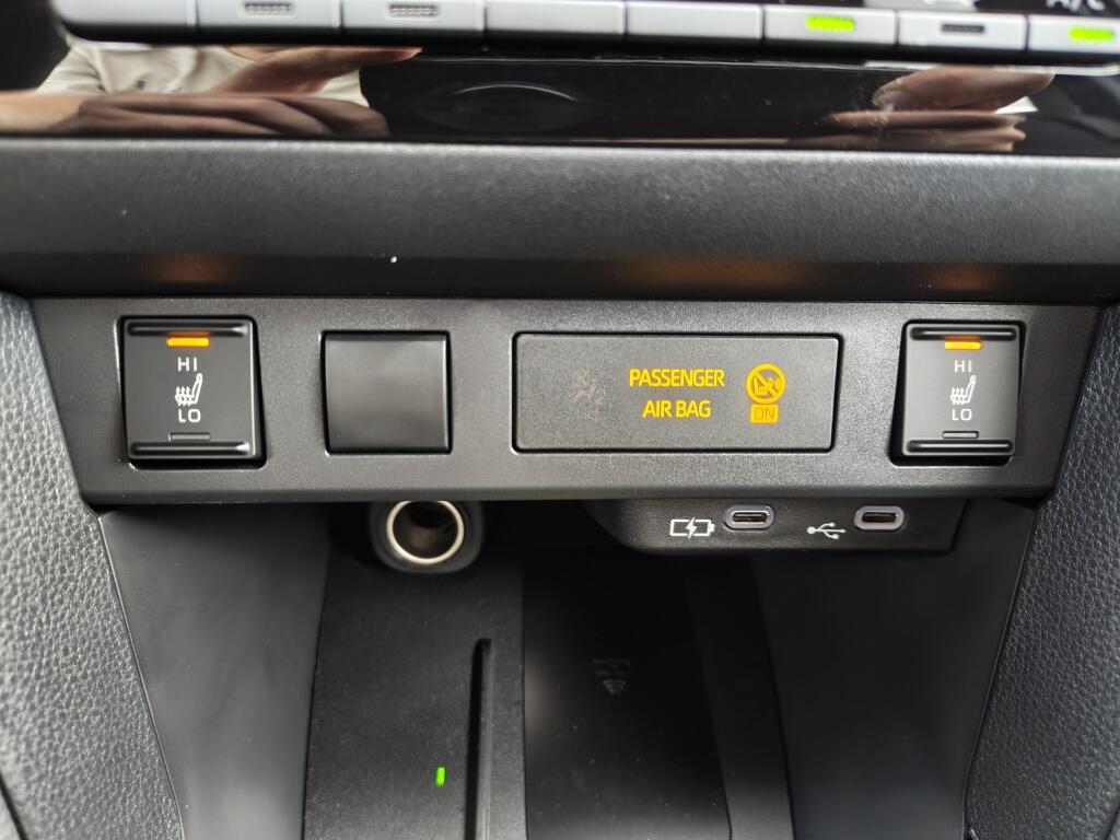 Toyota Yaris Cross 1.5 Hybrid 130 First Edition | Comfort Pack | Sensoren v/a | Stoelverw - Image 18