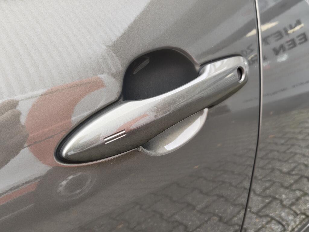 Toyota Yaris 1.5 Hybrid 115 Dynamic | Comfor Pack | Sensoren v/a | Android Auto - Image 38