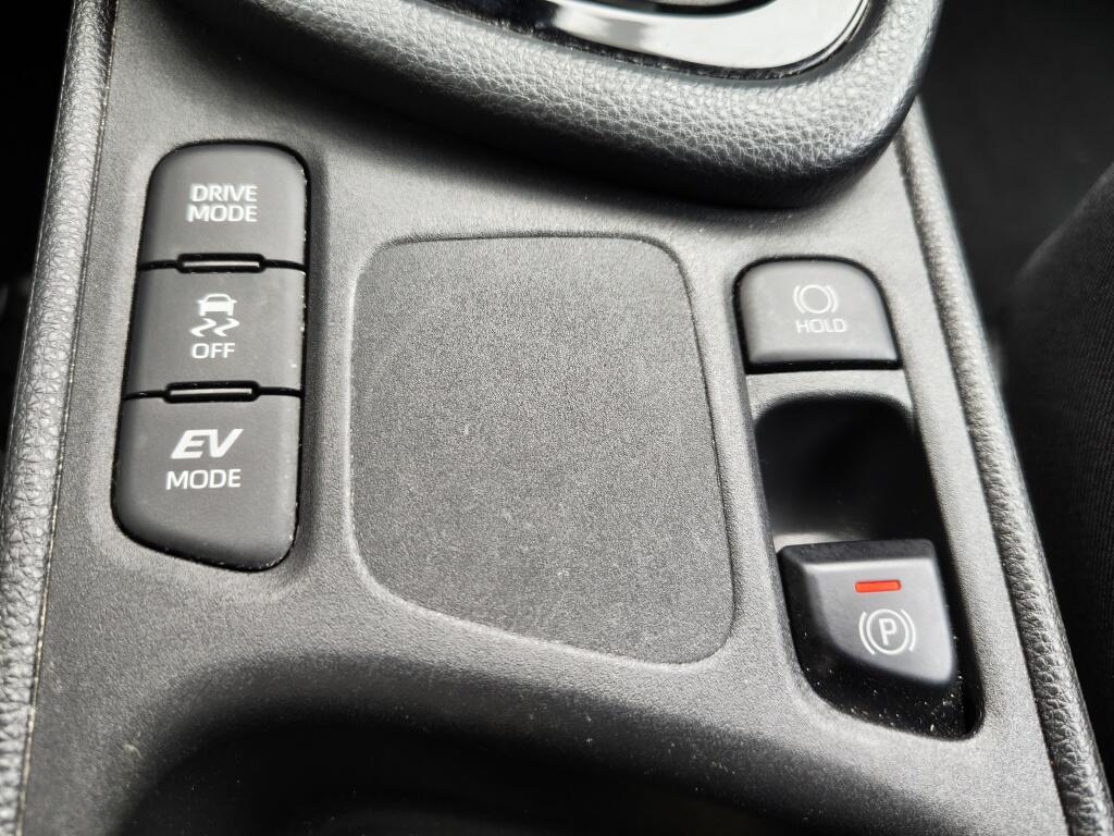 Toyota Yaris 1.5 Hybrid 115 Dynamic - Image 21