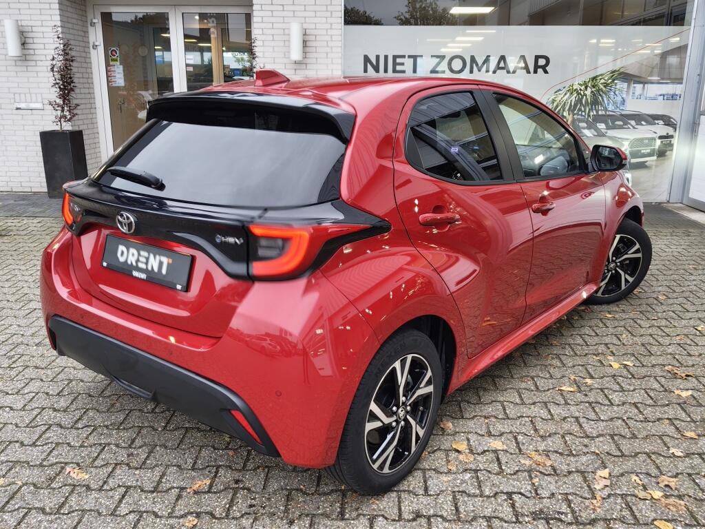 Toyota Yaris 1.5 Hybrid 115 Dynamic - Image 3