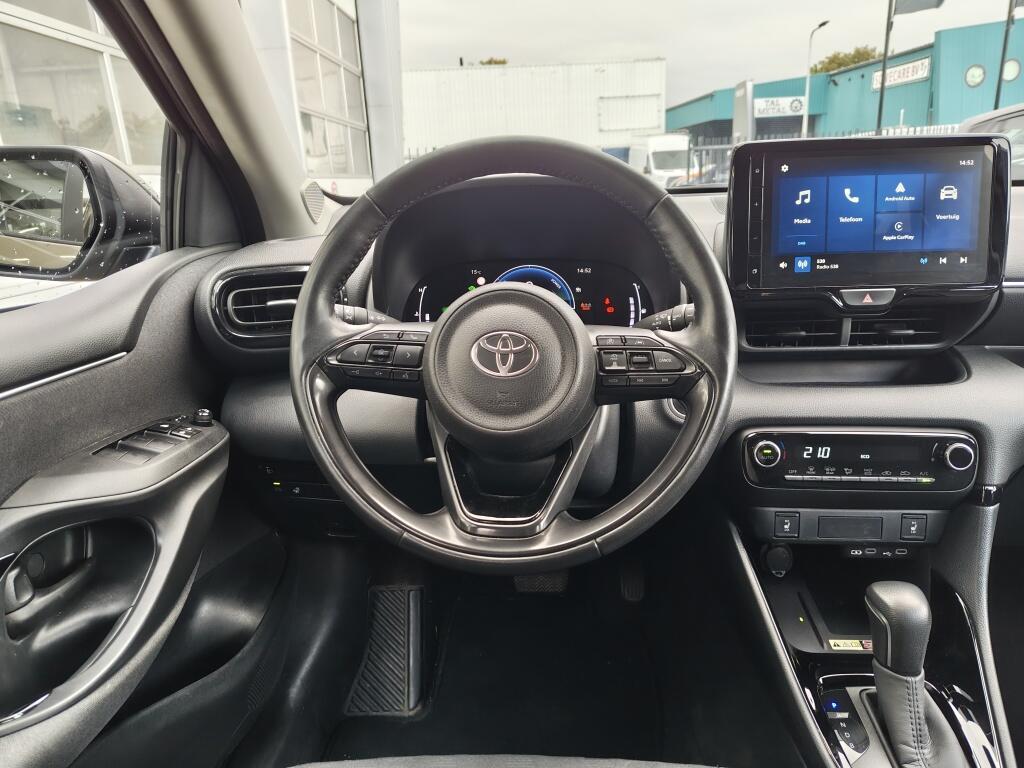 Toyota Yaris 1.5 Hybrid 115 Dynamic - Image 7