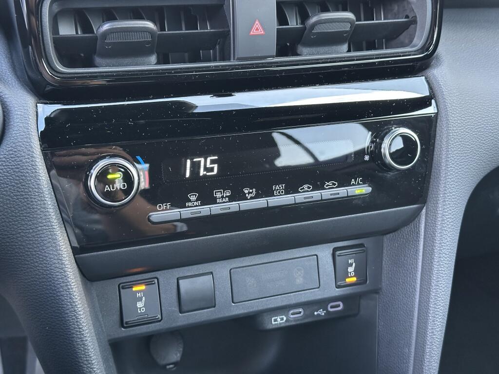 Toyota Yaris Cross 1.5 Hybrid 115 Dynamic | Stoel- en stuurverwarming | CarPlay - Image 16