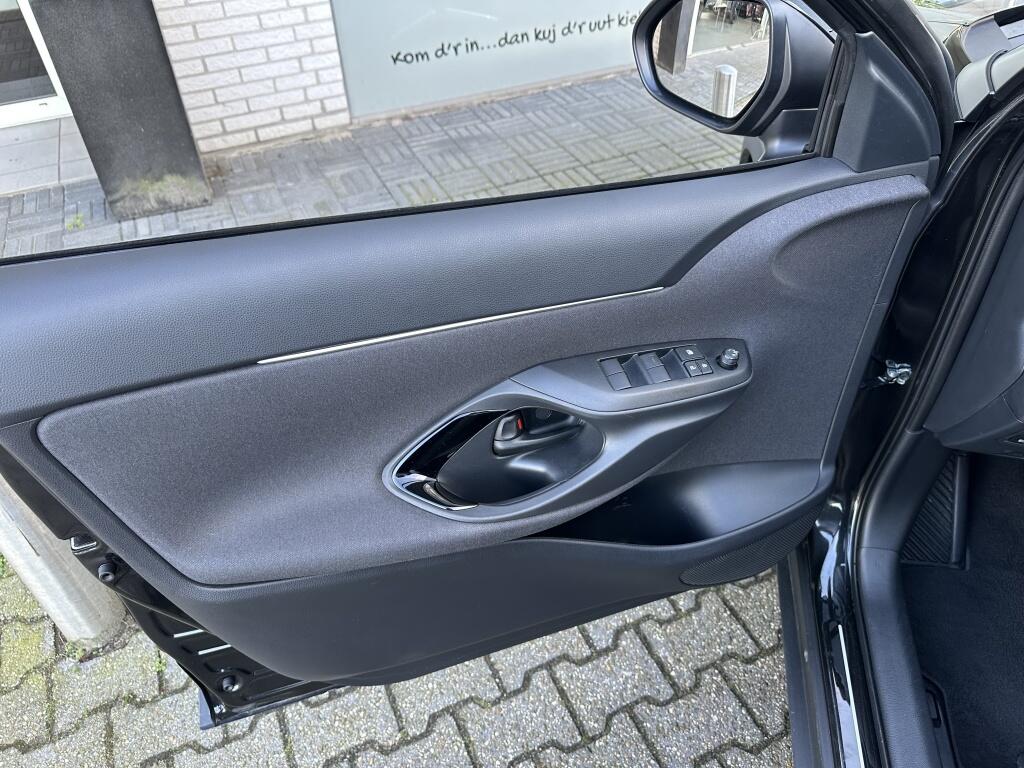 Toyota Yaris Cross 1.5 Hybrid 115 Dynamic | Stoel- en stuurverwarming | CarPlay - Image 19