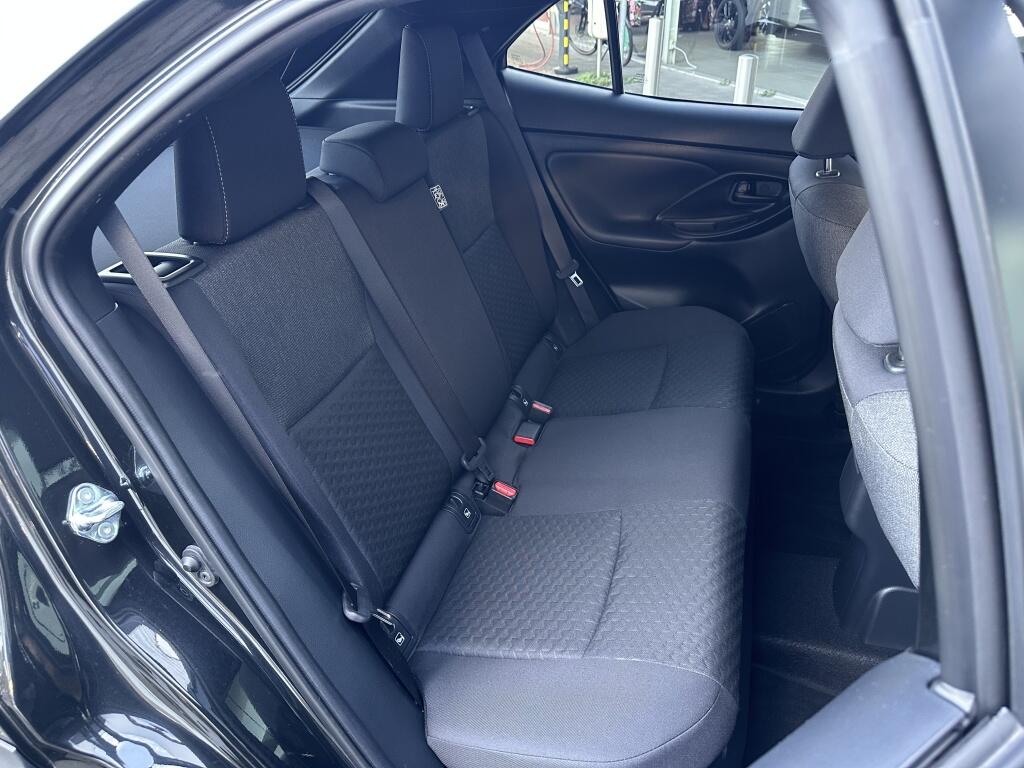 Toyota Yaris Cross 1.5 Hybrid 115 Dynamic | Stoel- en stuurverwarming | CarPlay - Image 25