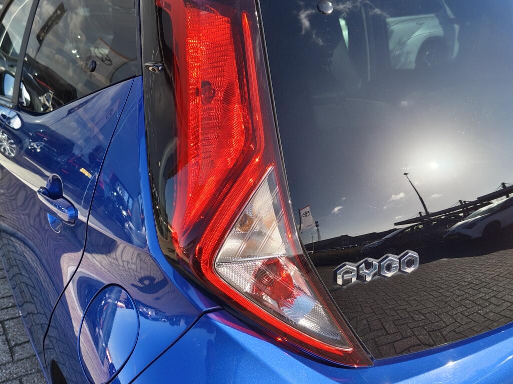 Toyota Aygo 1.0 VVT-i x-clusiv | Keyless Entry/Start | Android Auto | Half Leder - Image 32