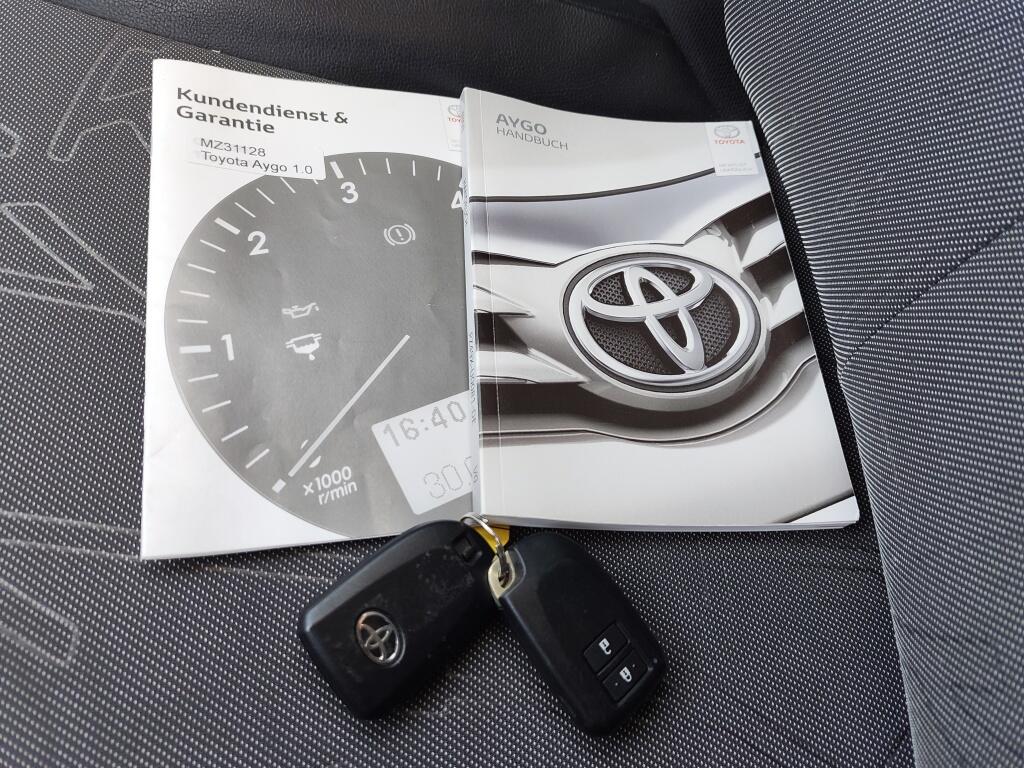 Toyota Aygo 1.0 VVT-i x-clusiv | Keyless Entry/Start | Android Auto | Half Leder - Image 38